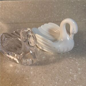 Set of two vintage swan plastic trinket soap dishes
